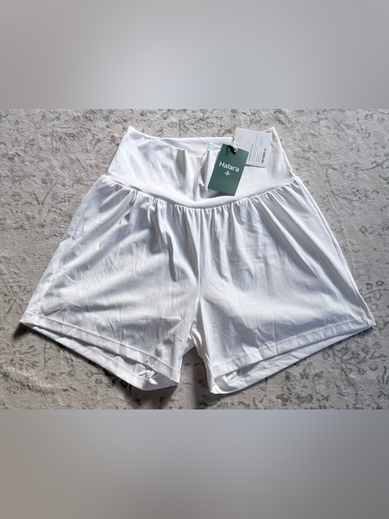 HALARA Pants - NWT Halara Softleyzero Airy Double Lined Shorts- Medium Long